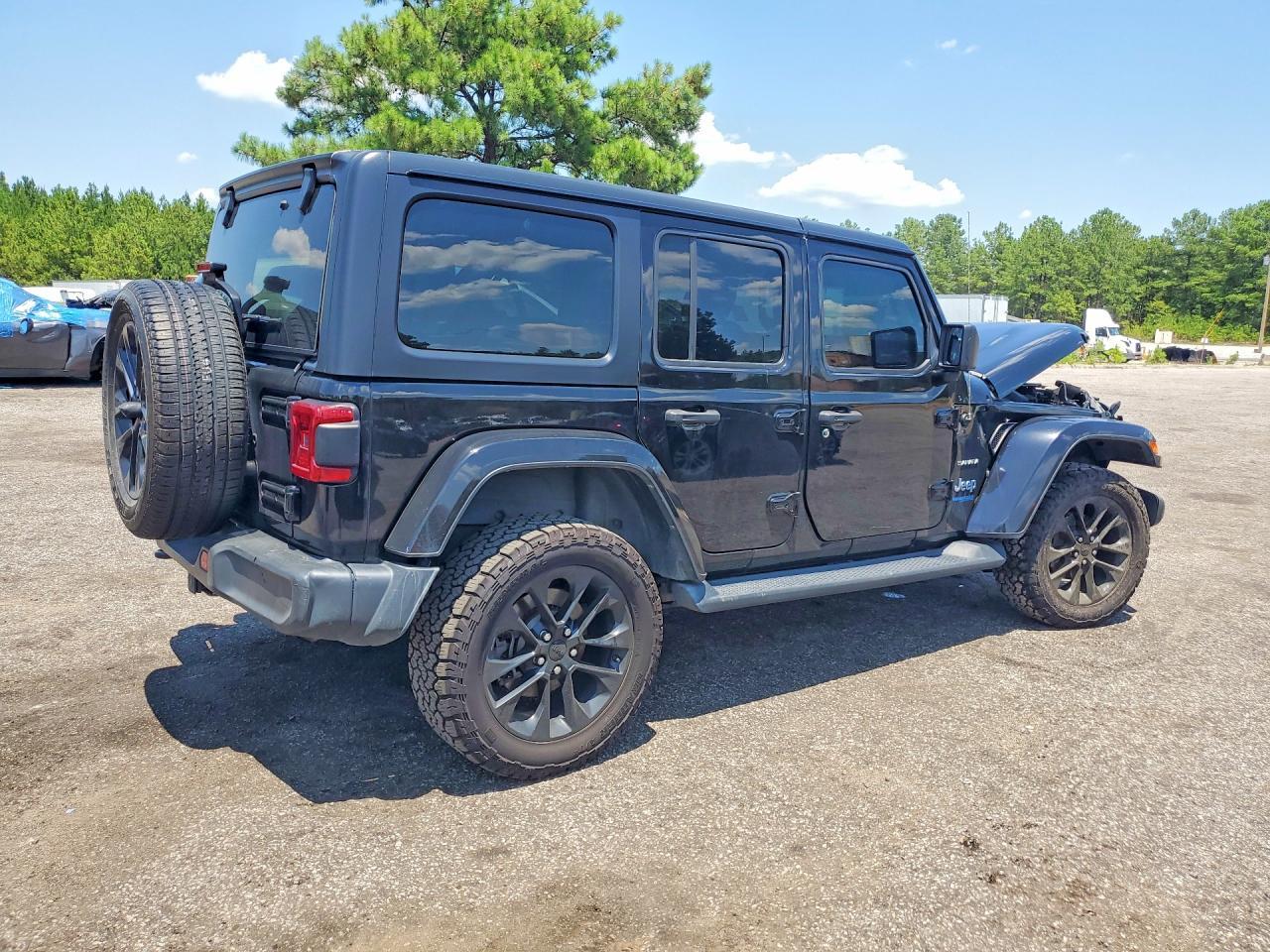 2021 Jeep Wrangler Unlimited Sahara 4Xe - zdjęcie 3