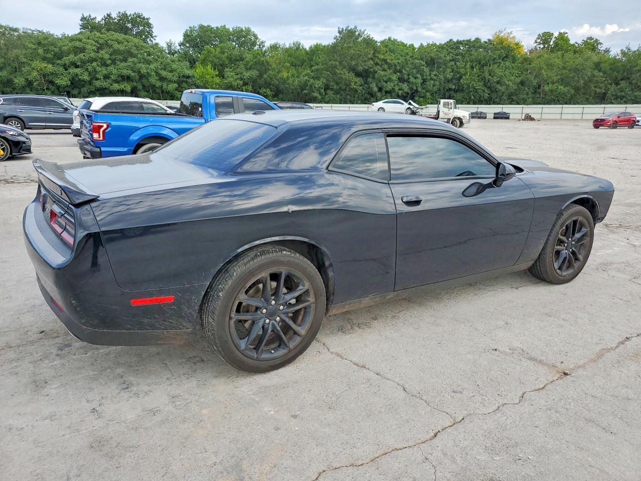 2022 Dodge Challenger Gt - zdjęcie 3