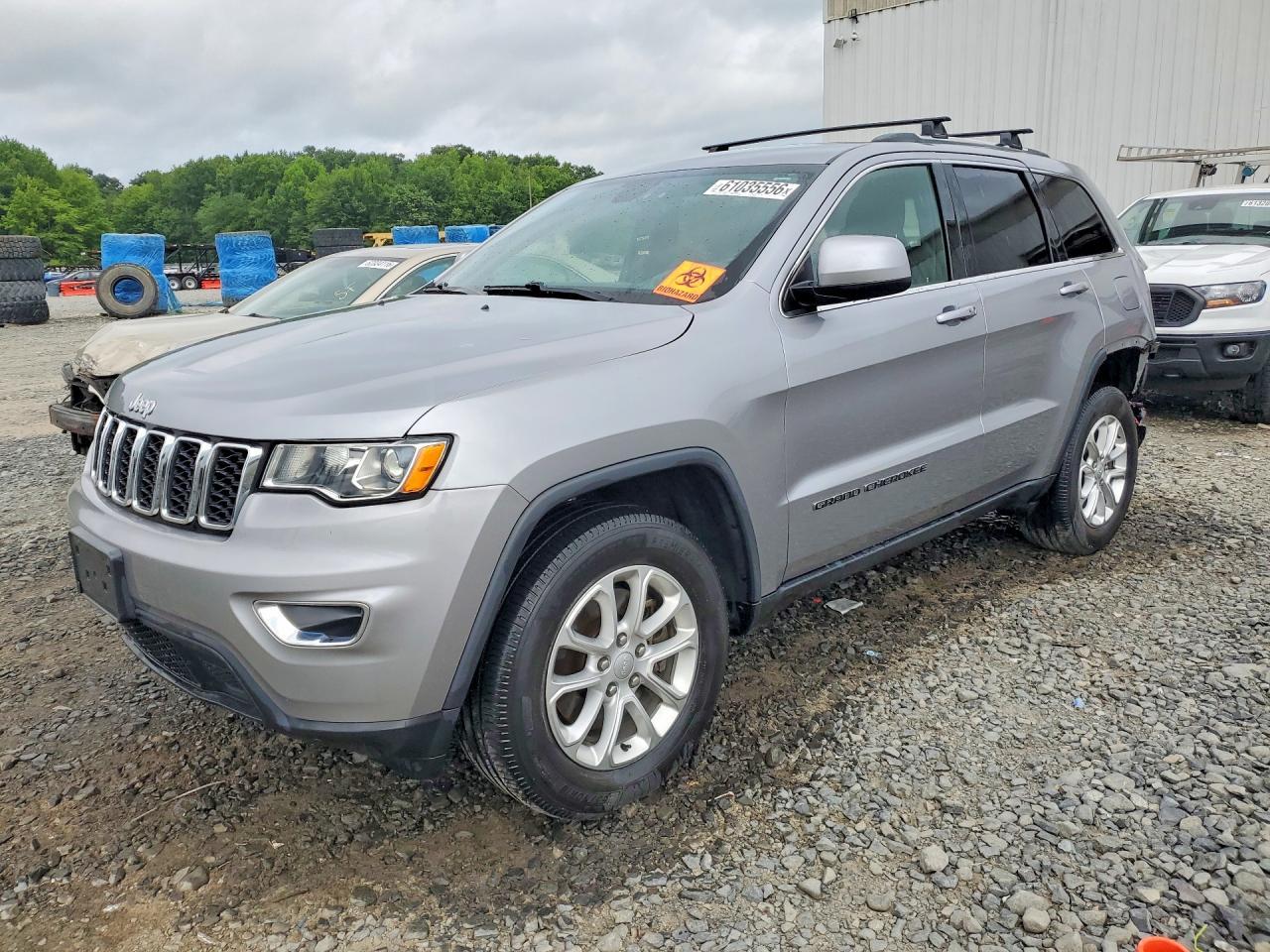2021 Jeep Grand Cherokee Laredo - zdjęcie główne