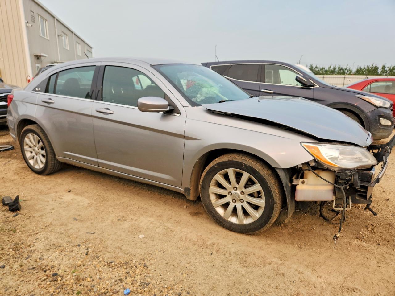 2013 Chrysler 200 Touring - zdjęcie 4