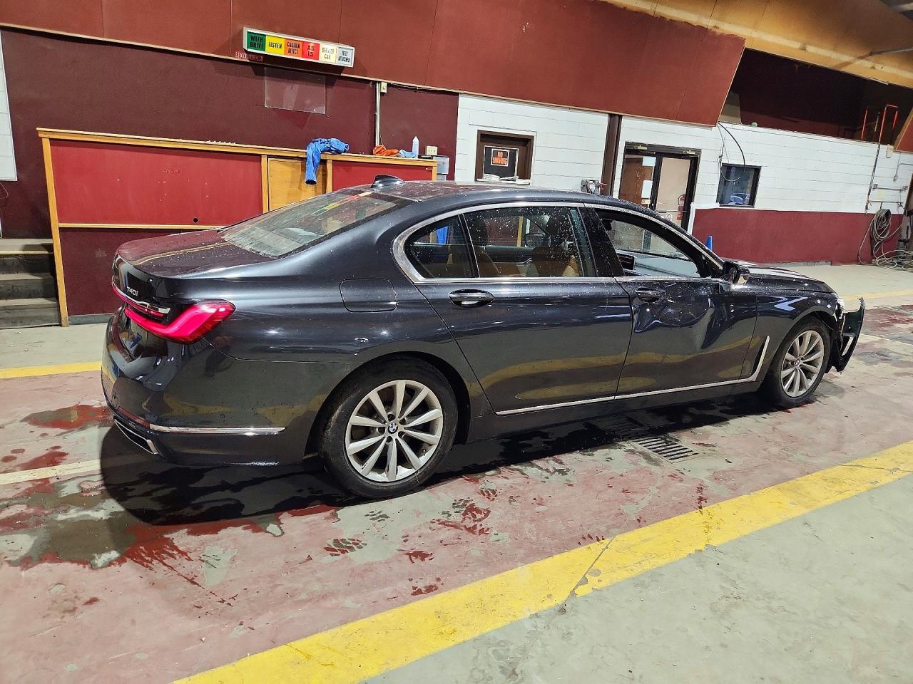 2020 BMW 740 Xi - zdjęcie 3