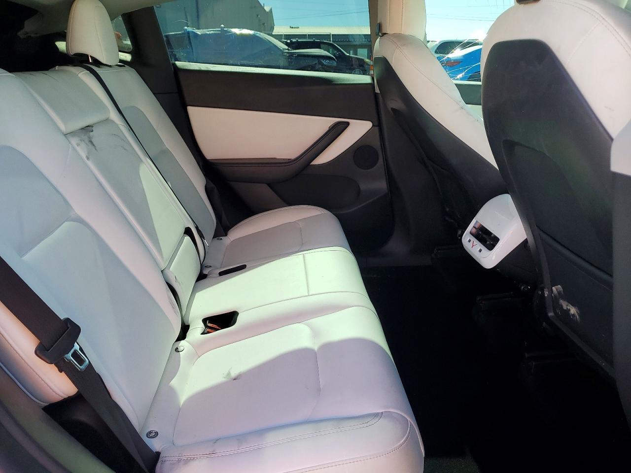 2022 Tesla Model Y - zdjęcie 11