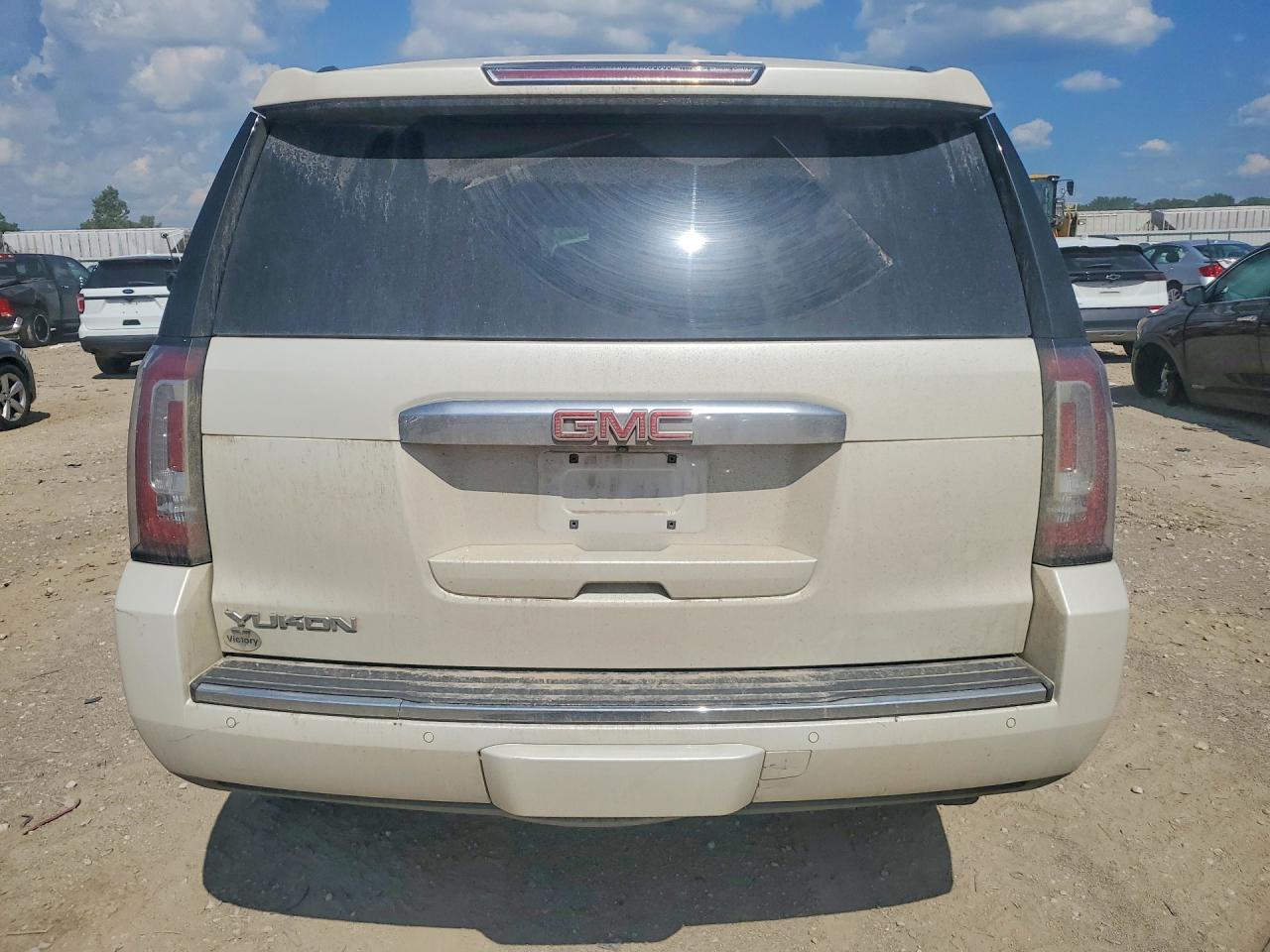 2015 GMC Yukon Denali - zdjęcie 6
