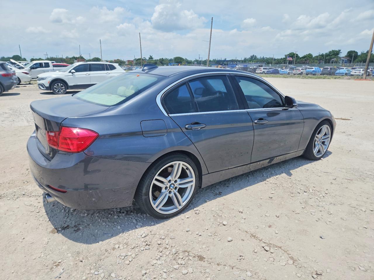 2013 BMW Activehybrid 3 - zdjęcie 3