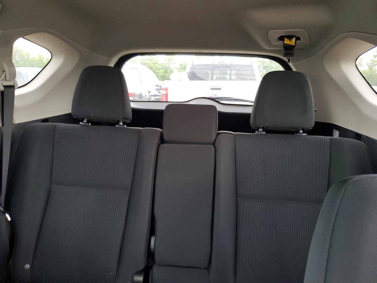 2018 Toyota Rav4 Le - zdjęcie 10