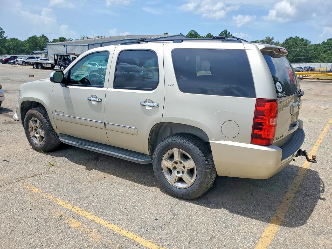 2013 Chevrolet Tahoe K1500 Ltz - zdjęcie 2