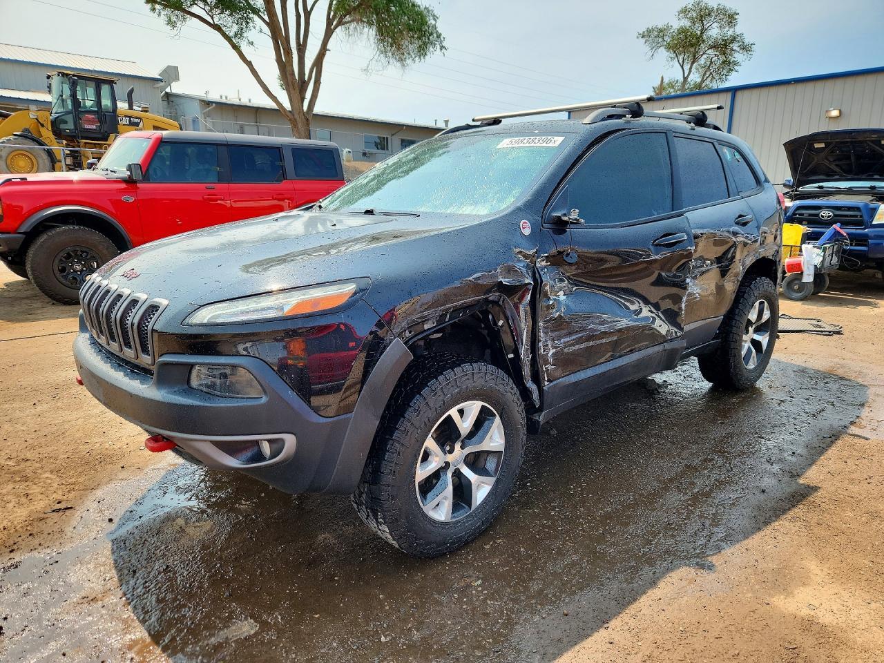 2015 Jeep Cherokee Trailhawk - zdjęcie główne