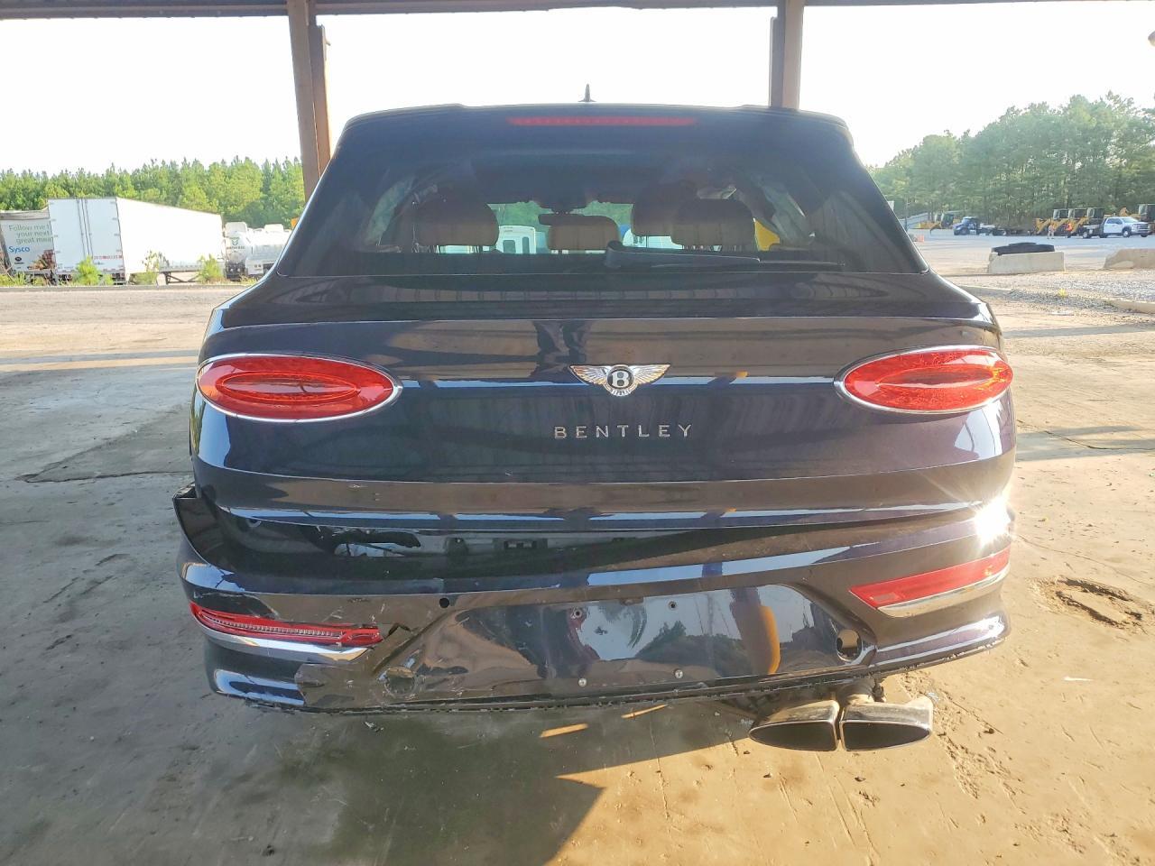 2021 Bentley Bentayga - zdjęcie 6