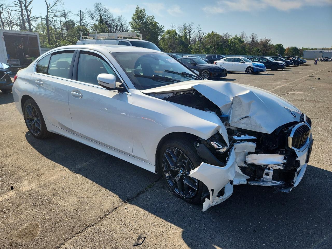 2025 BMW 330Xi - zdjęcie 4