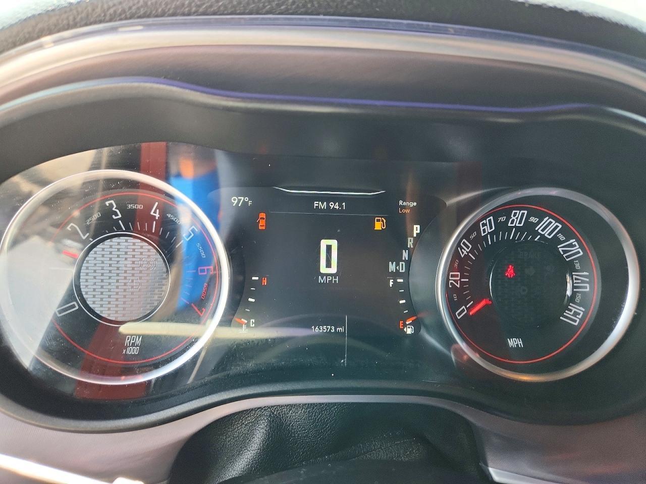2019 Dodge Challenger R/T - zdjęcie 9