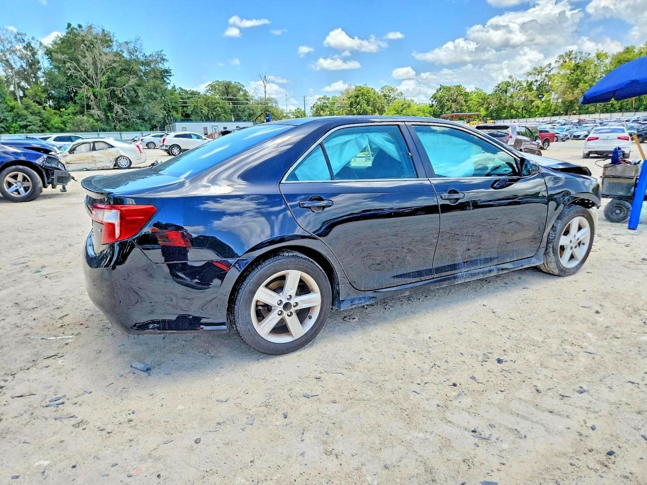 2013 Toyota Camry Se - zdjęcie 3