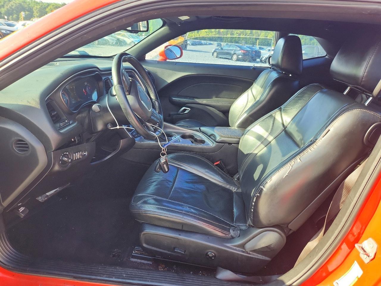 2016 Dodge Challenger Sxt - zdjęcie 7