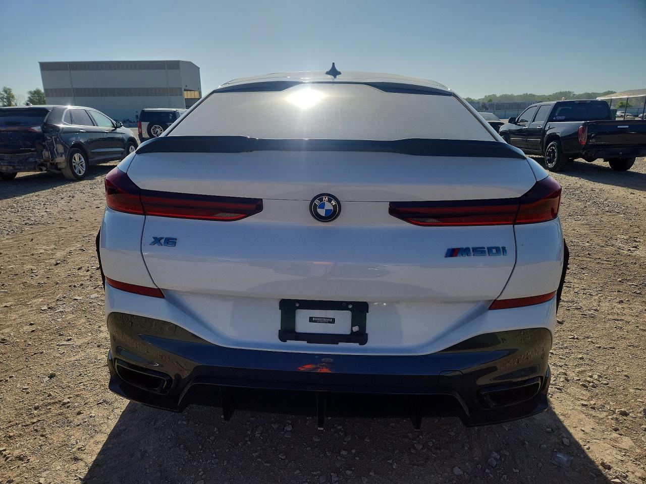 2021 BMW X6 M50I - zdjęcie 6