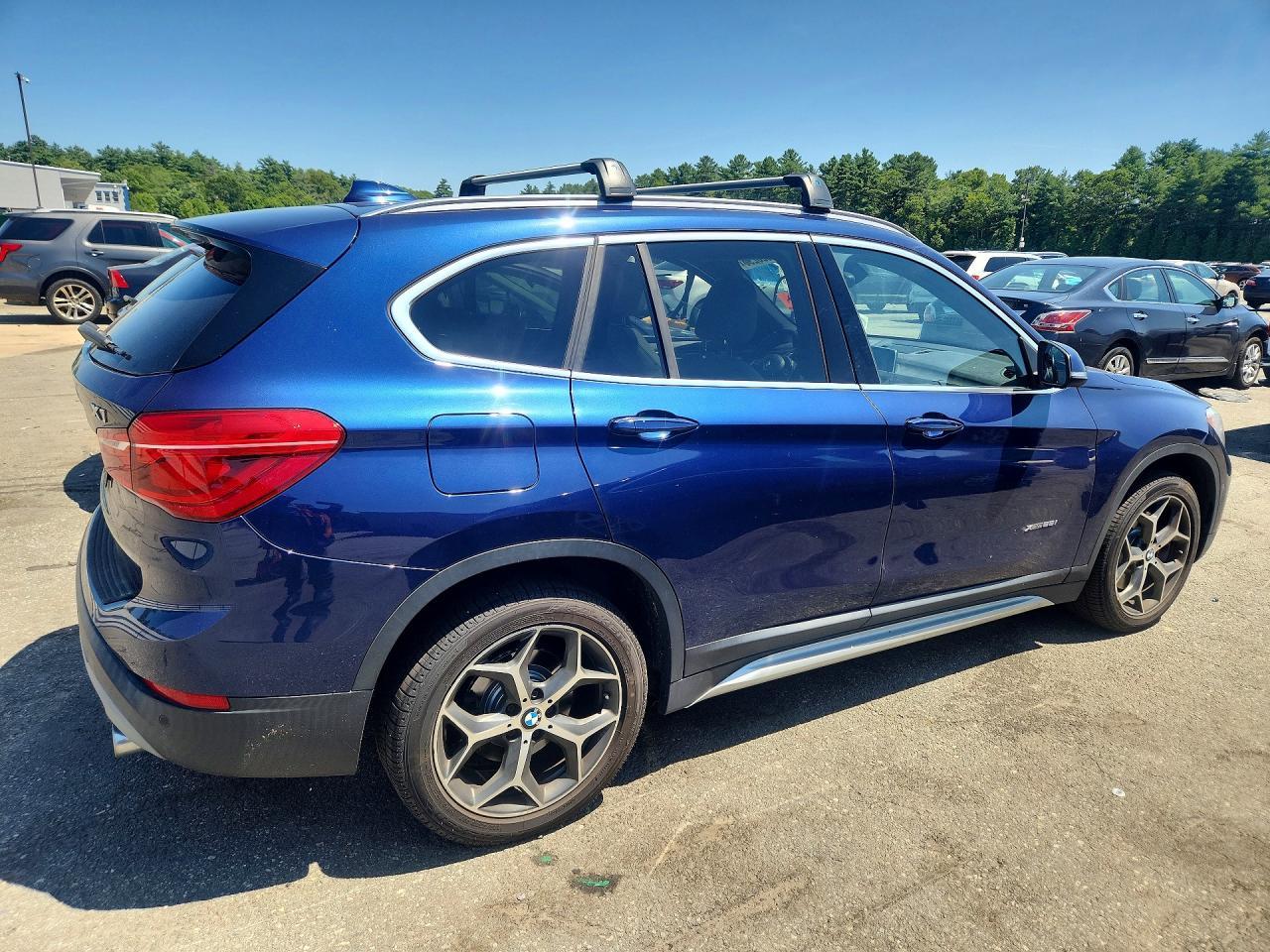 2017 BMW X1 xDrive28I - zdjęcie 3