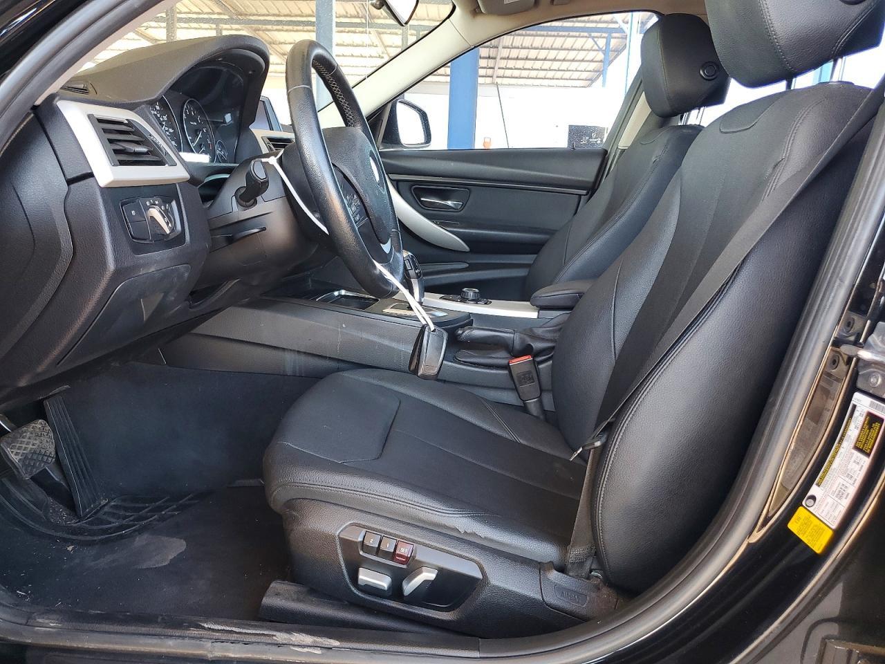 2018 BMW 320 I - zdjęcie 7