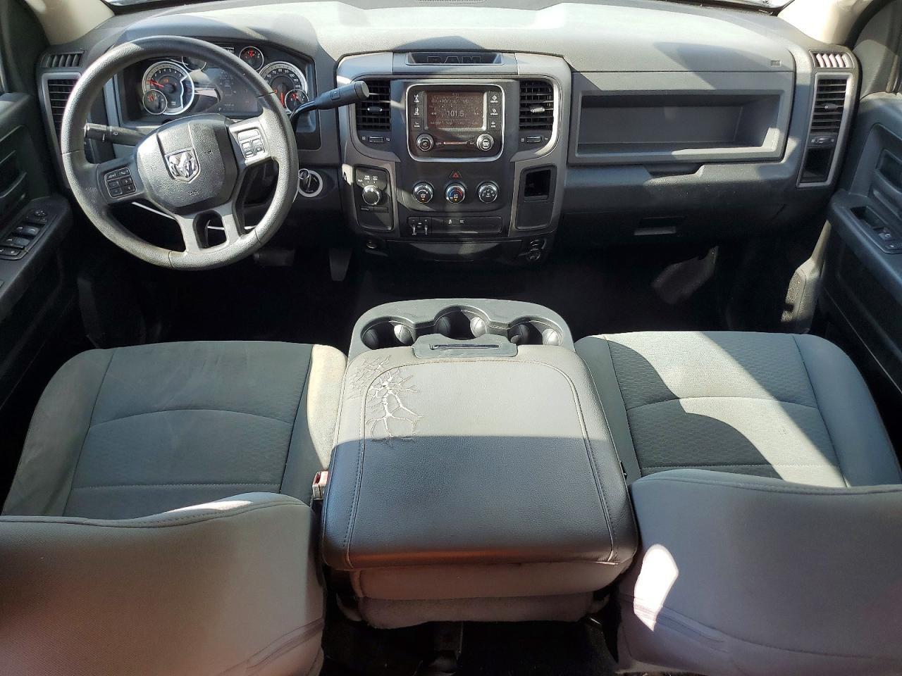 2013 Ram 1500 St - zdjęcie 8
