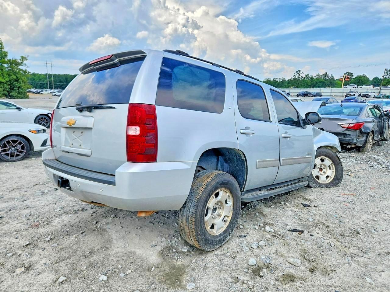 2013 Chevrolet Tahoe C1500 Lt - zdjęcie 3
