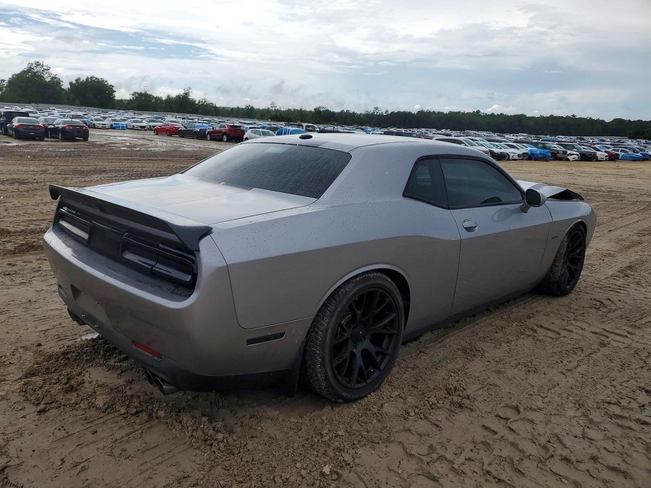 2016 Dodge Challenger R/T - zdjęcie 3
