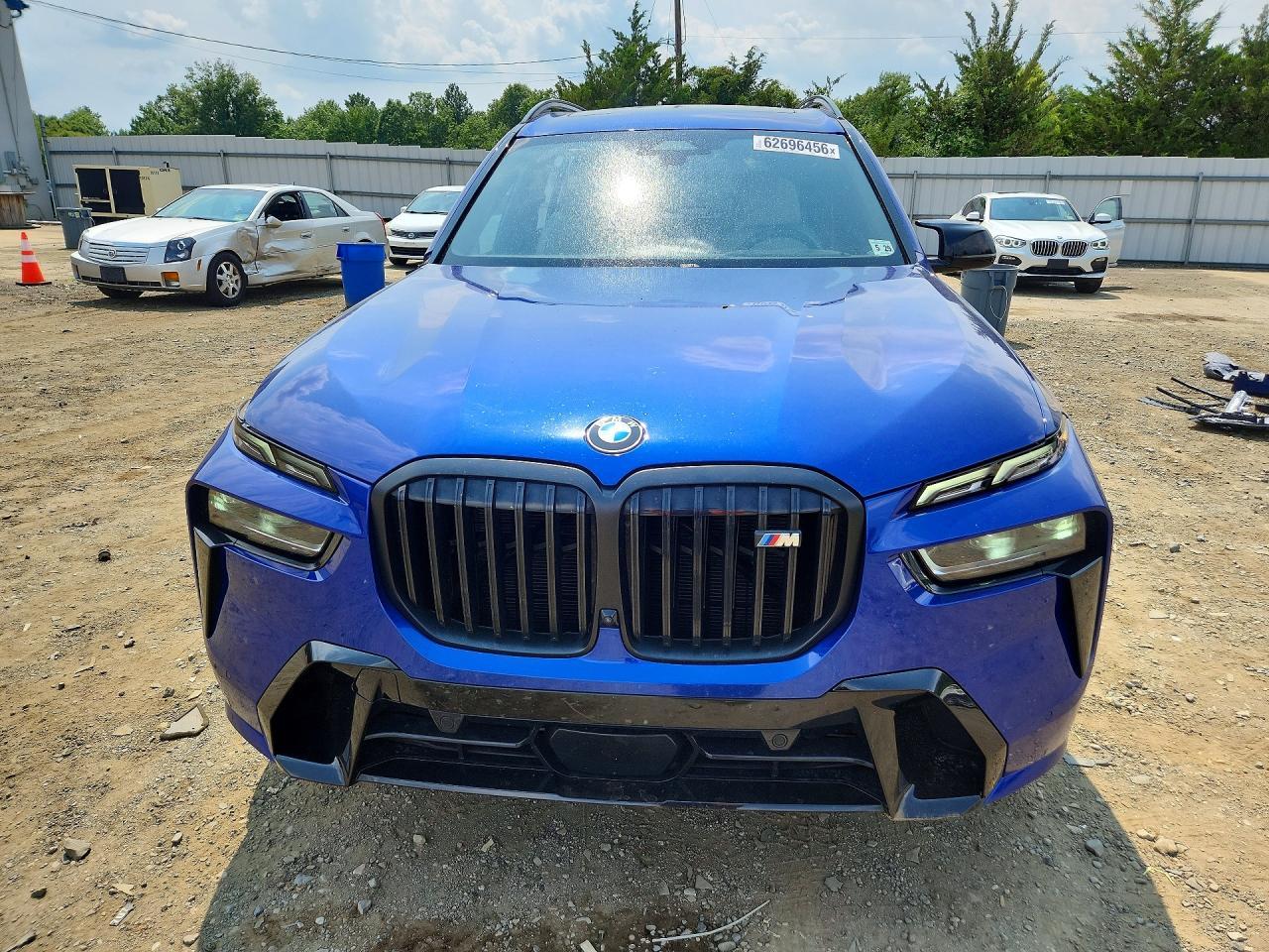 2025 BMW X7 M60I - zdjęcie 5