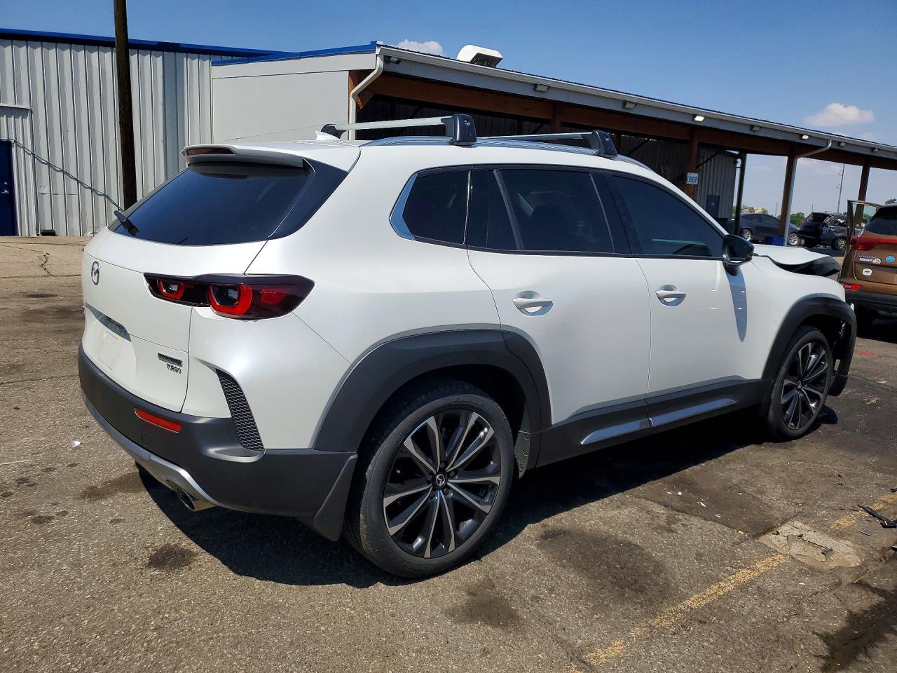 2025 Mazda Cx-50 Premium - zdjęcie 3
