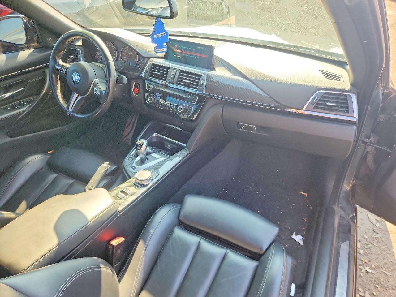 2019 BMW M4 - zdjęcie 8