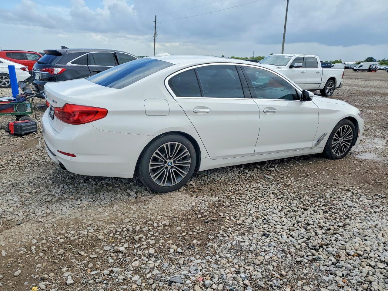 2017 BMW 530 I - zdjęcie 3