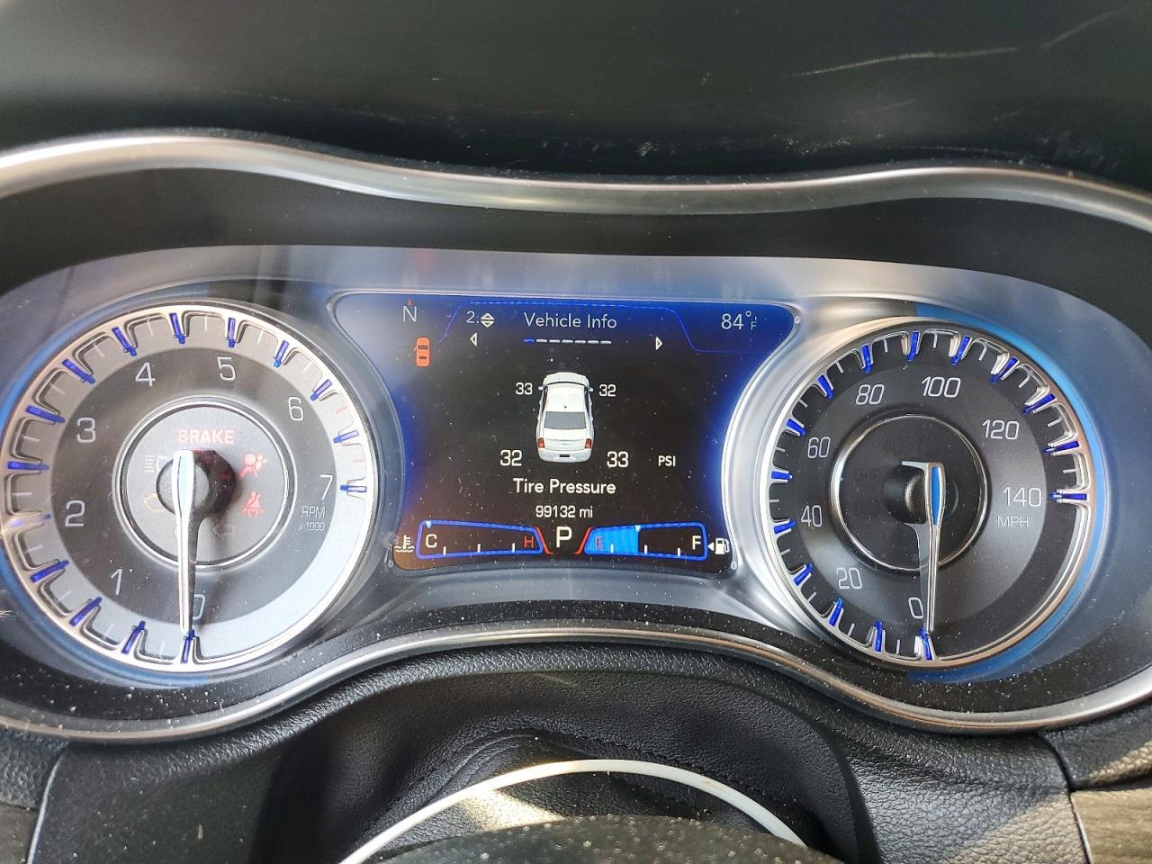 2021 Chrysler 300 Touring - zdjęcie 9