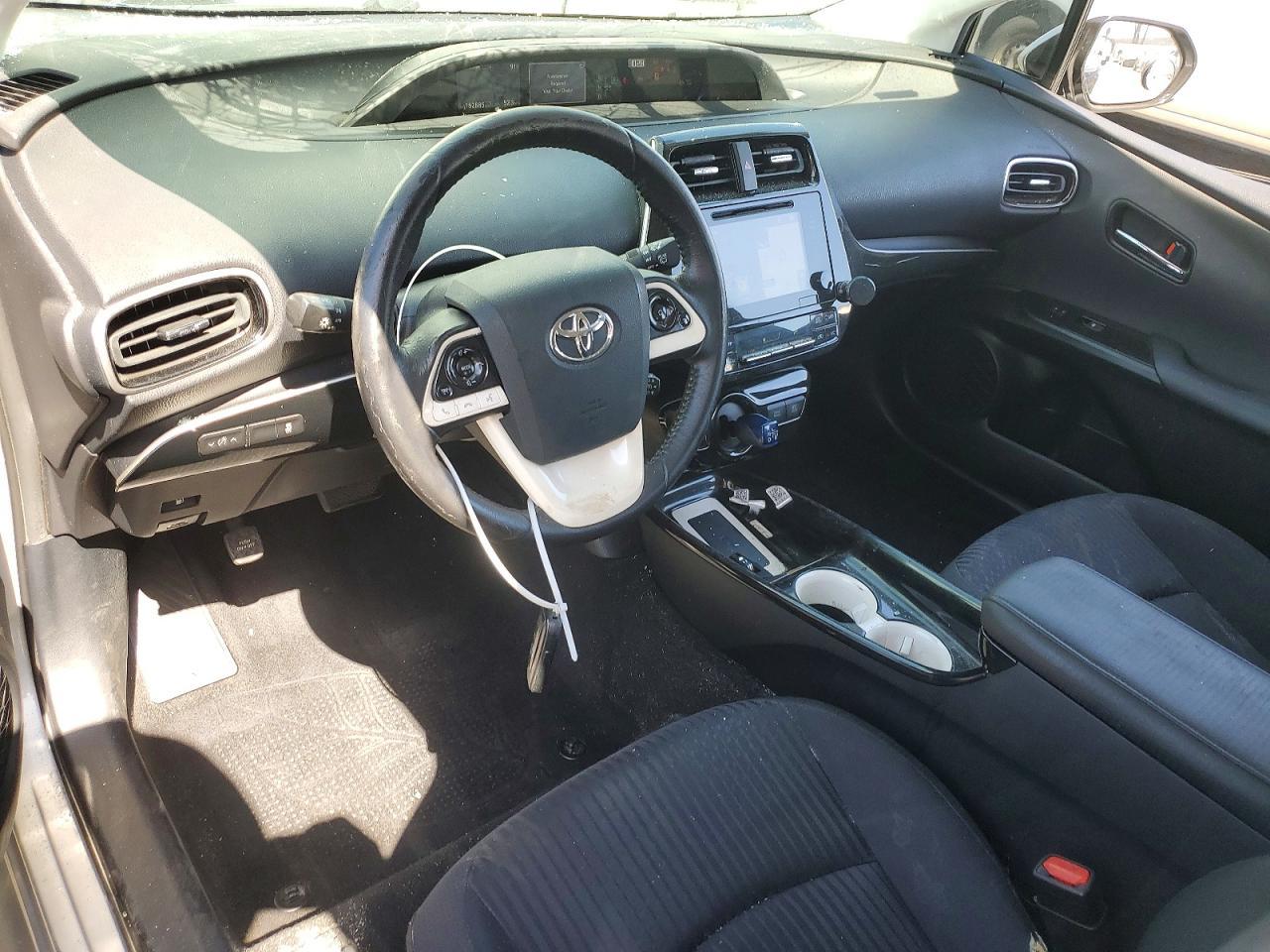 2016 Toyota Prius Three - zdjęcie 8