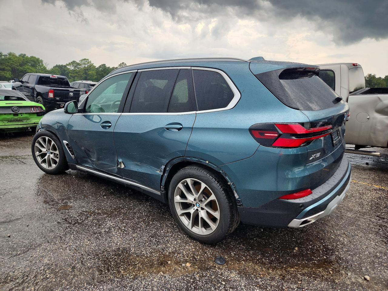 2024 BMW X5 xDrive40I - zdjęcie 2