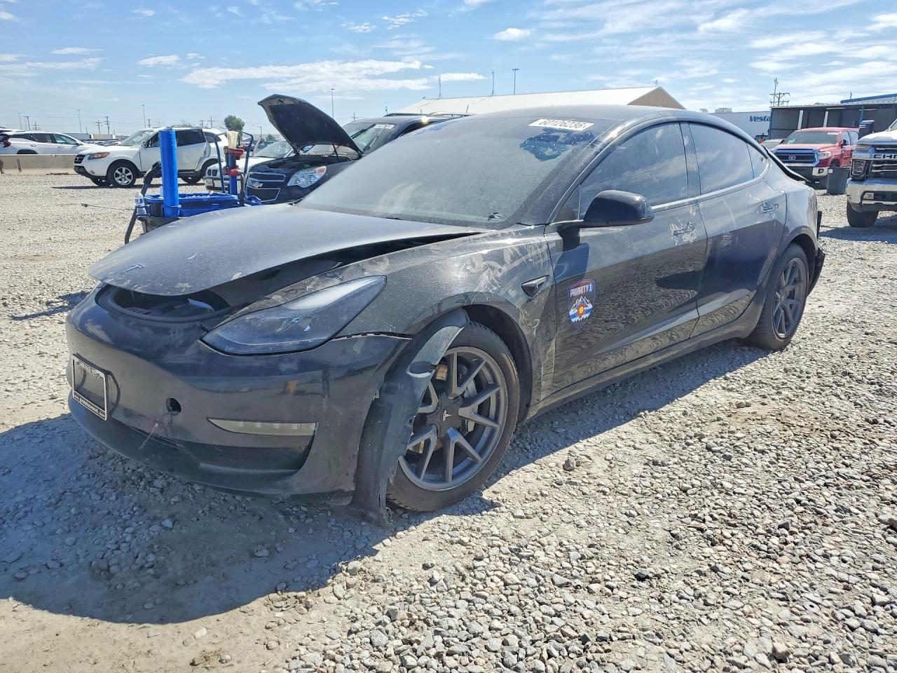 2022 Tesla Model 3 - zdjęcie główne