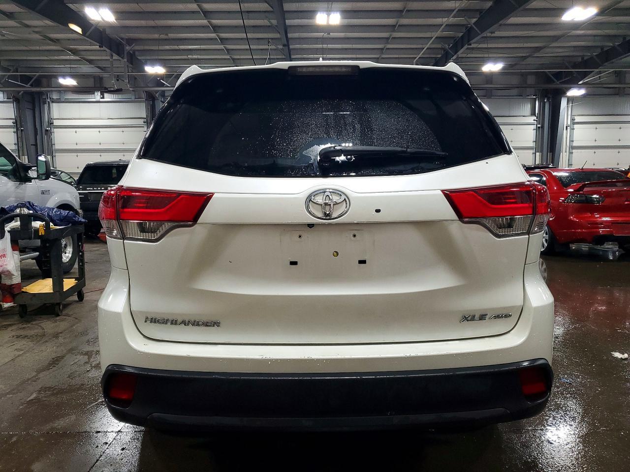 2019 Toyota Highlander Xle - zdjęcie 6