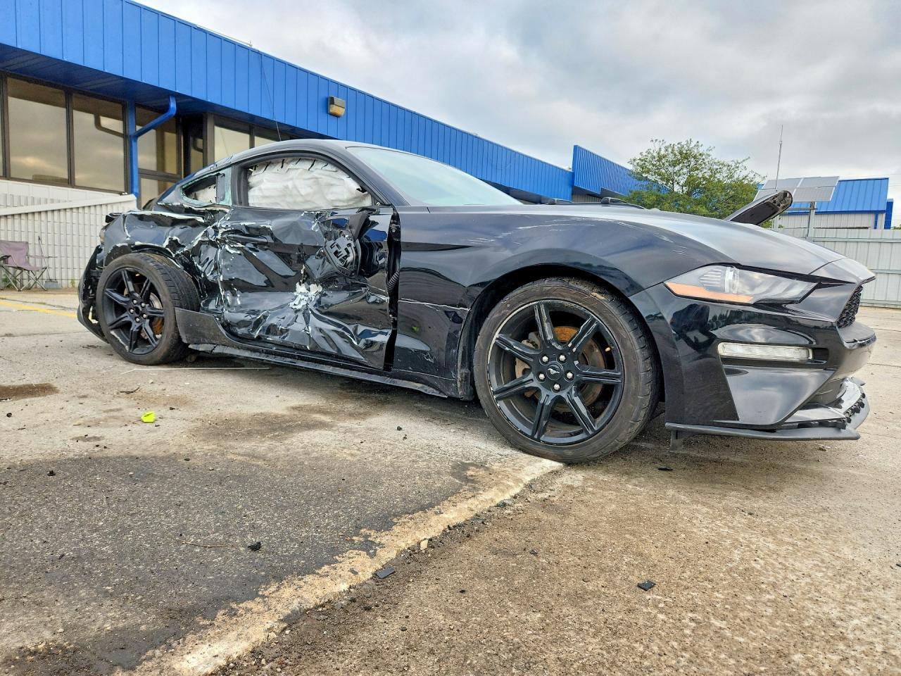 2018 Ford Mustang - zdjęcie 4