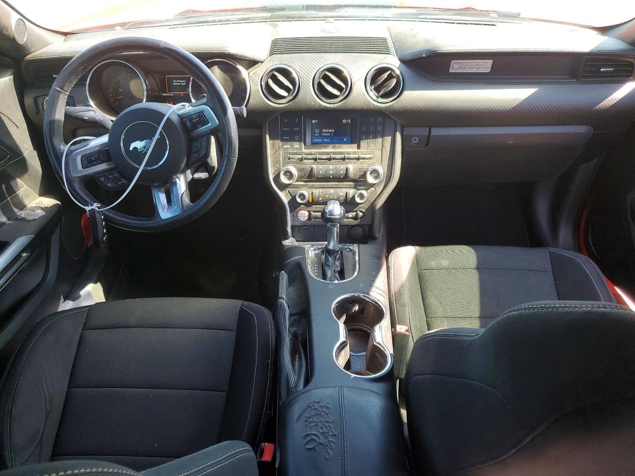 2015 Ford Mustang - zdjęcie 8