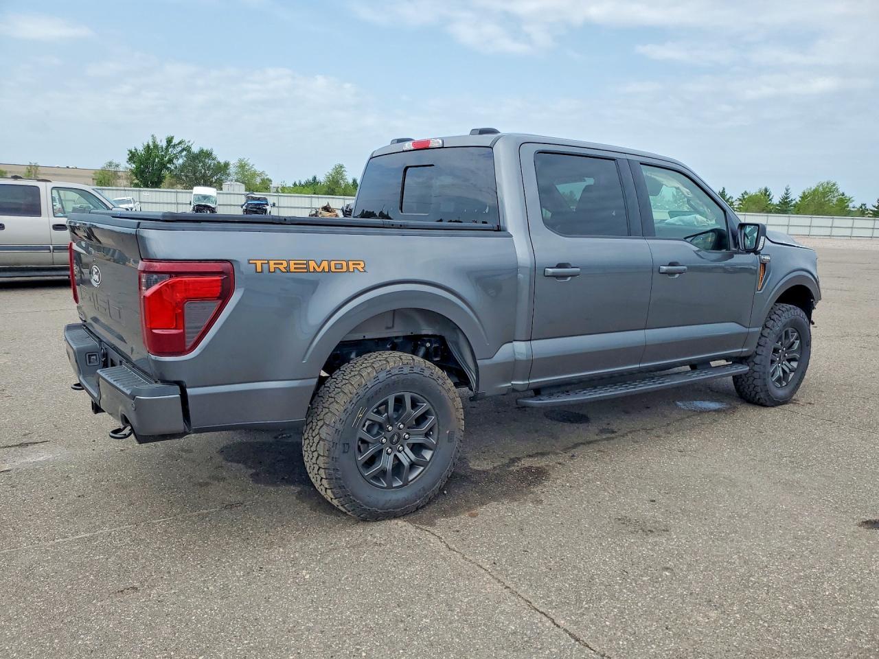 2026 Ford F150 Tremor - zdjęcie 3
