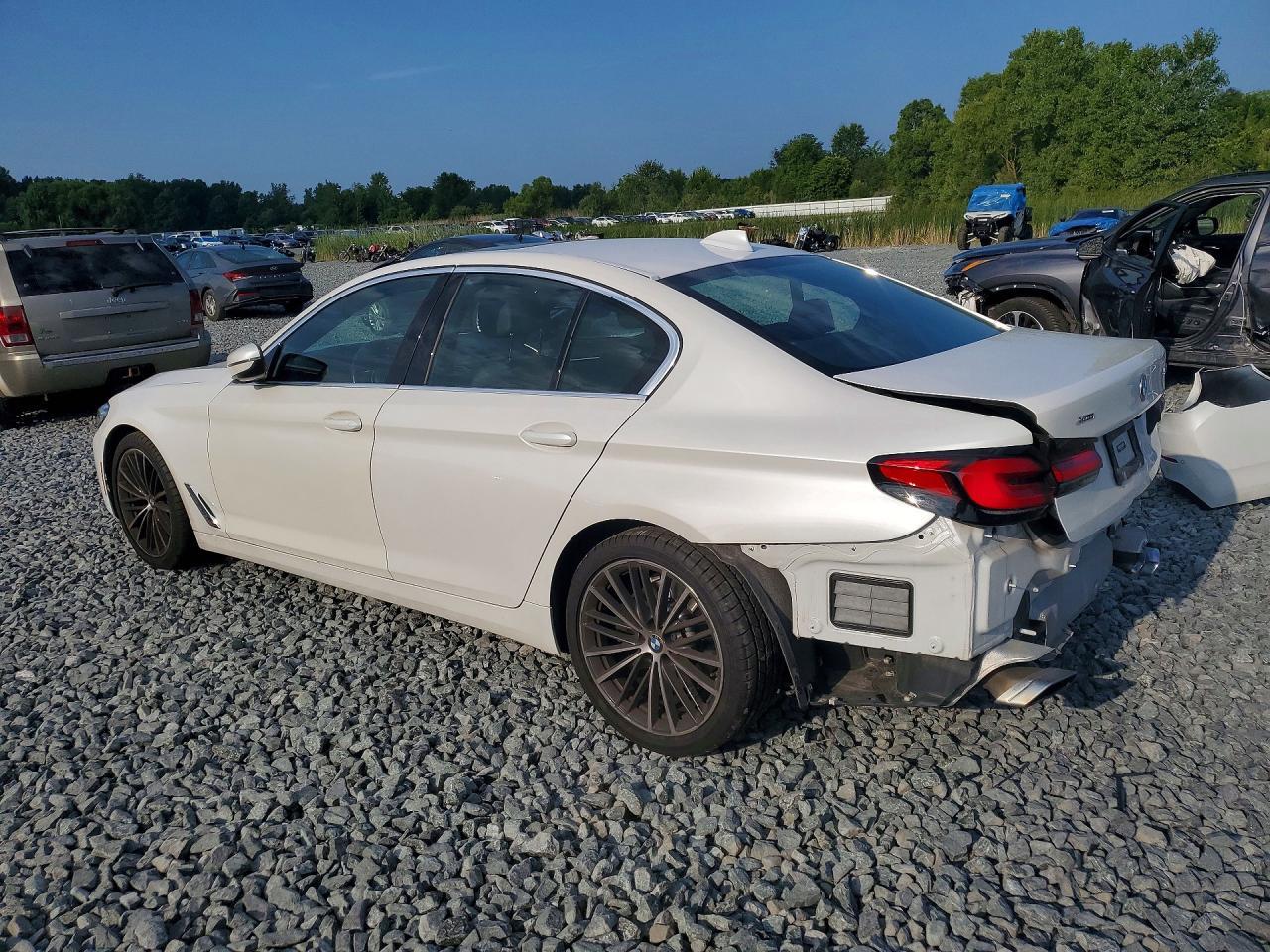2022 BMW Seria 5 530i - zdjęcie 2