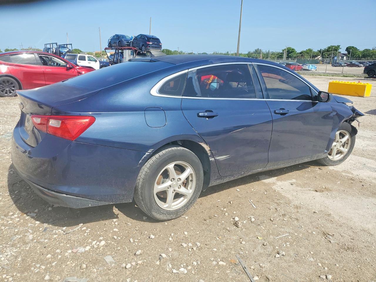 2017 Chevrolet Malibu Ls - zdjęcie 3