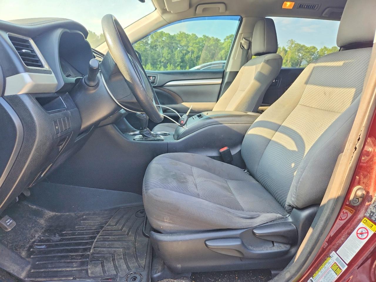 2014 Toyota Highlander Le - zdjęcie 7