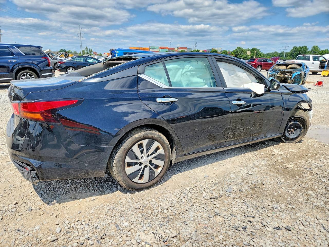 2019 Nissan Altima S - zdjęcie 3