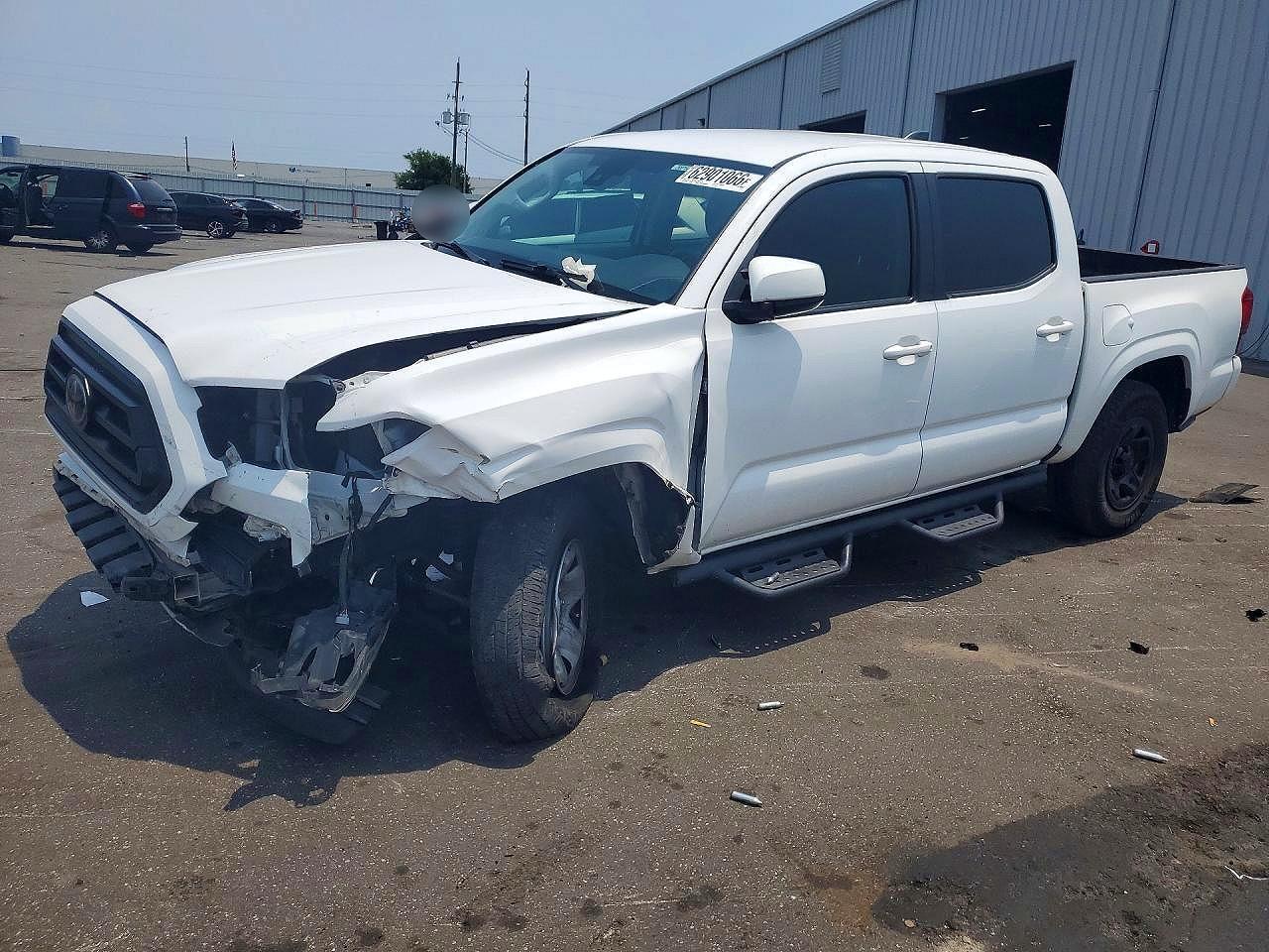 2021 Toyota Tacoma Sr - zdjęcie główne