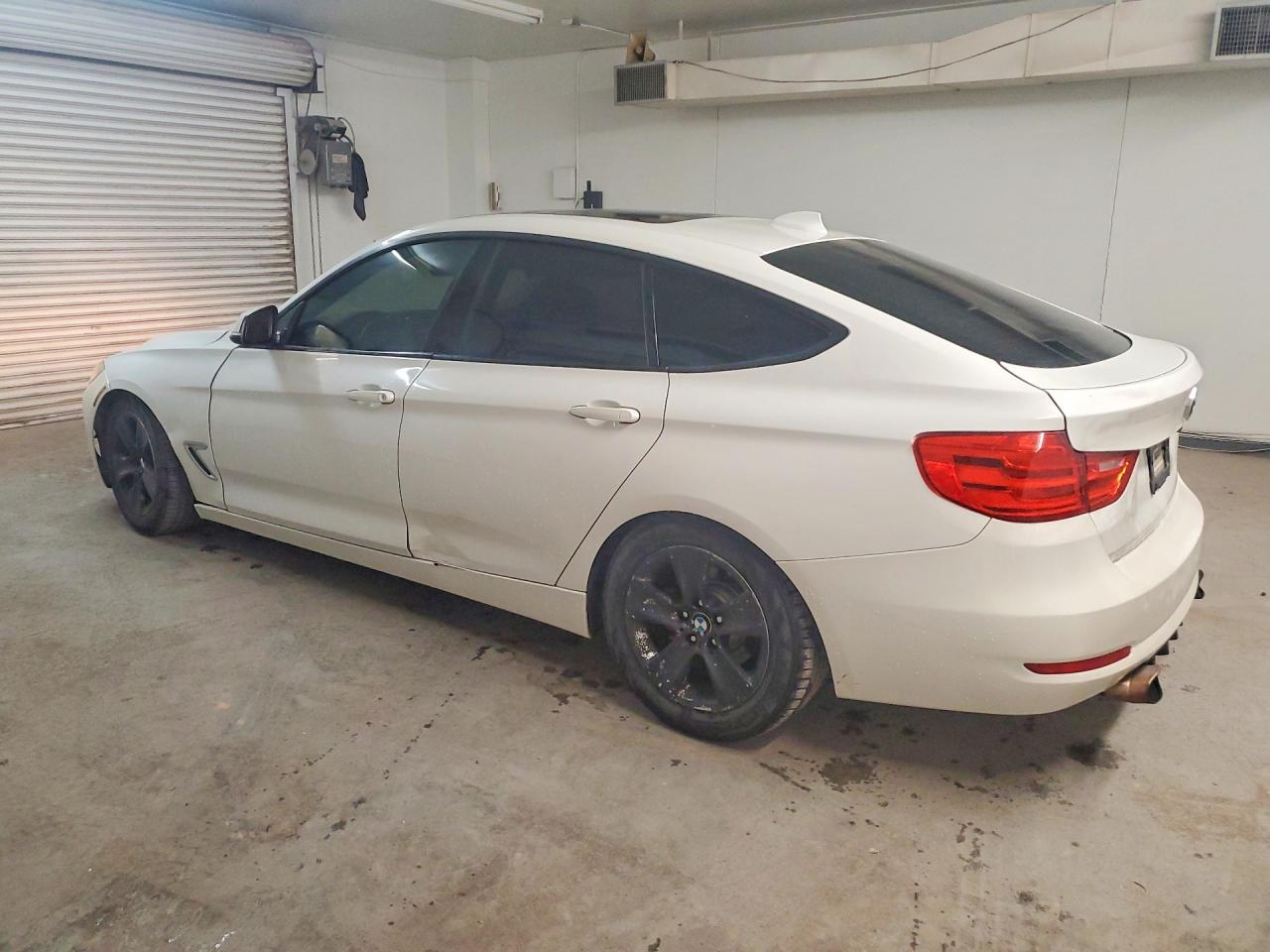 2014 BMW Seria 3 328i - zdjęcie 2