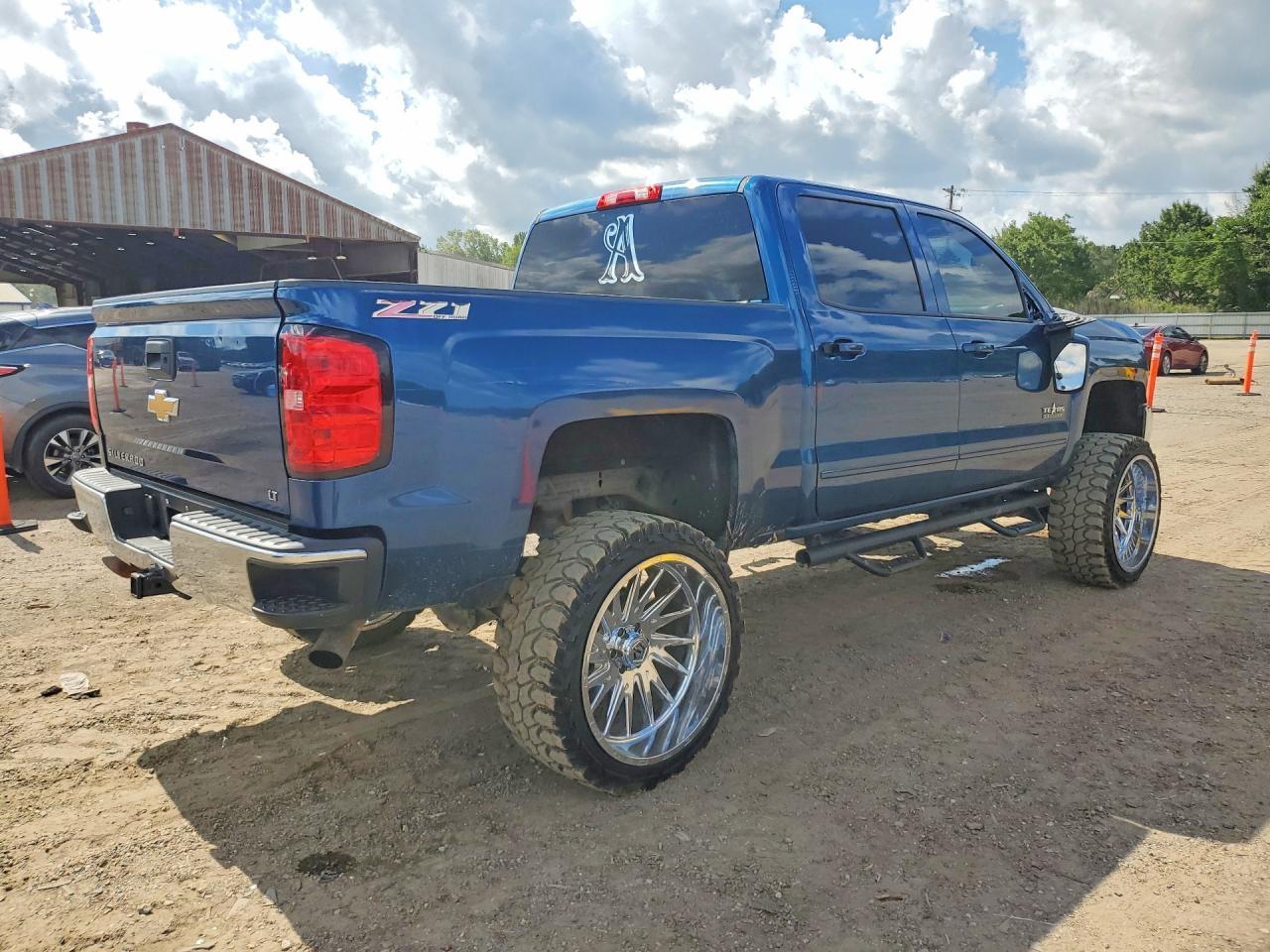 2018 Chevrolet Silverado K1500 Lt - zdjęcie 3