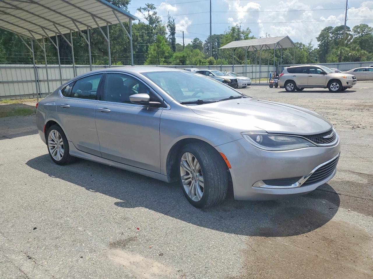 2015 Chrysler 200 Limited - zdjęcie 4