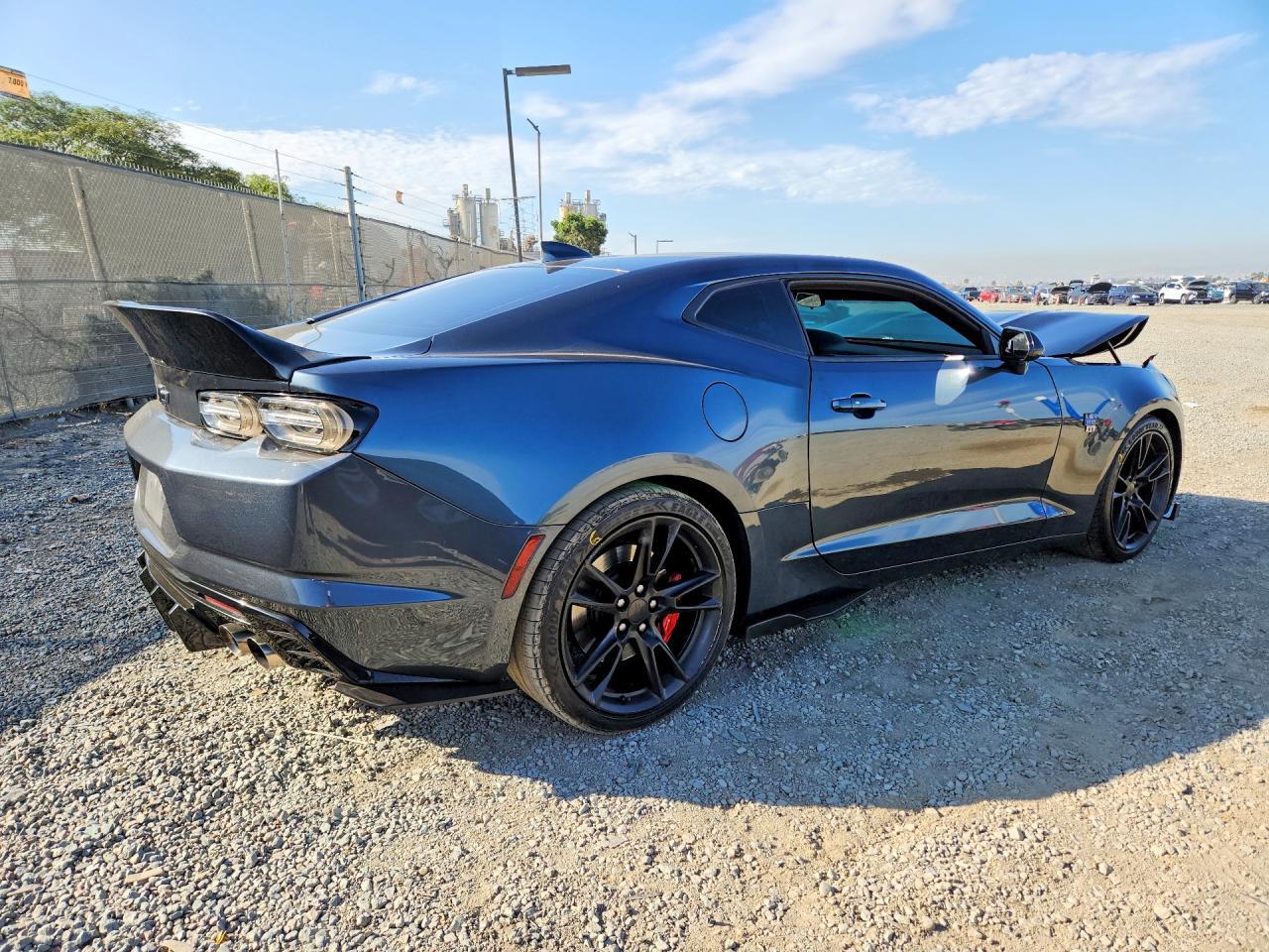 2021 Chevrolet Camaro Lz - zdjęcie 3