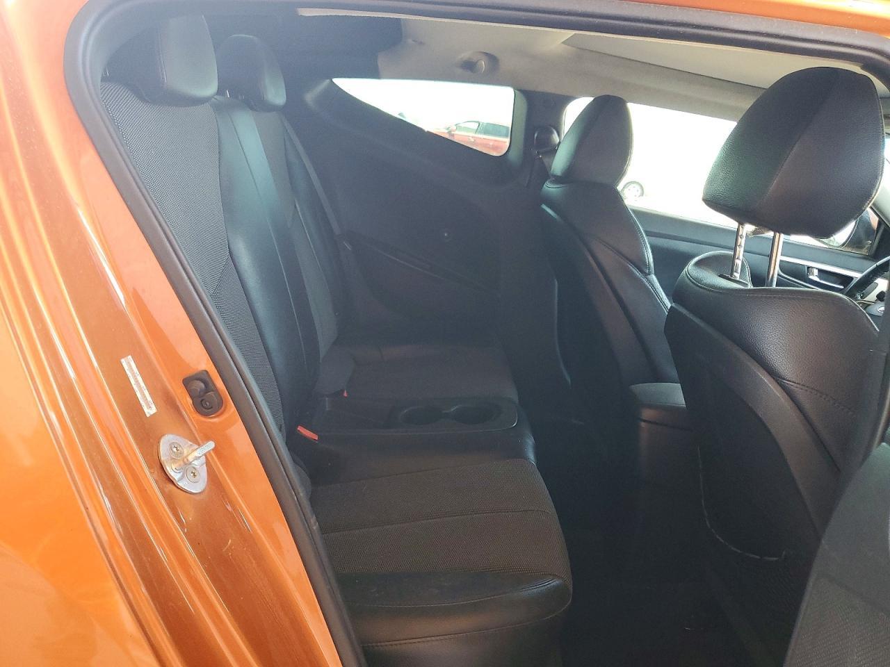 2015 Hyundai Veloster Base - zdjęcie 10