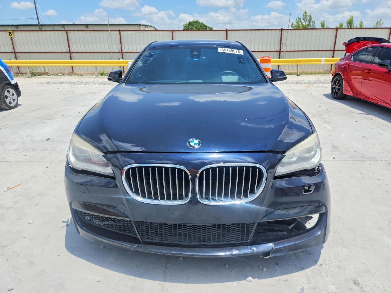 2014 BMW 750 Li - zdjęcie 5