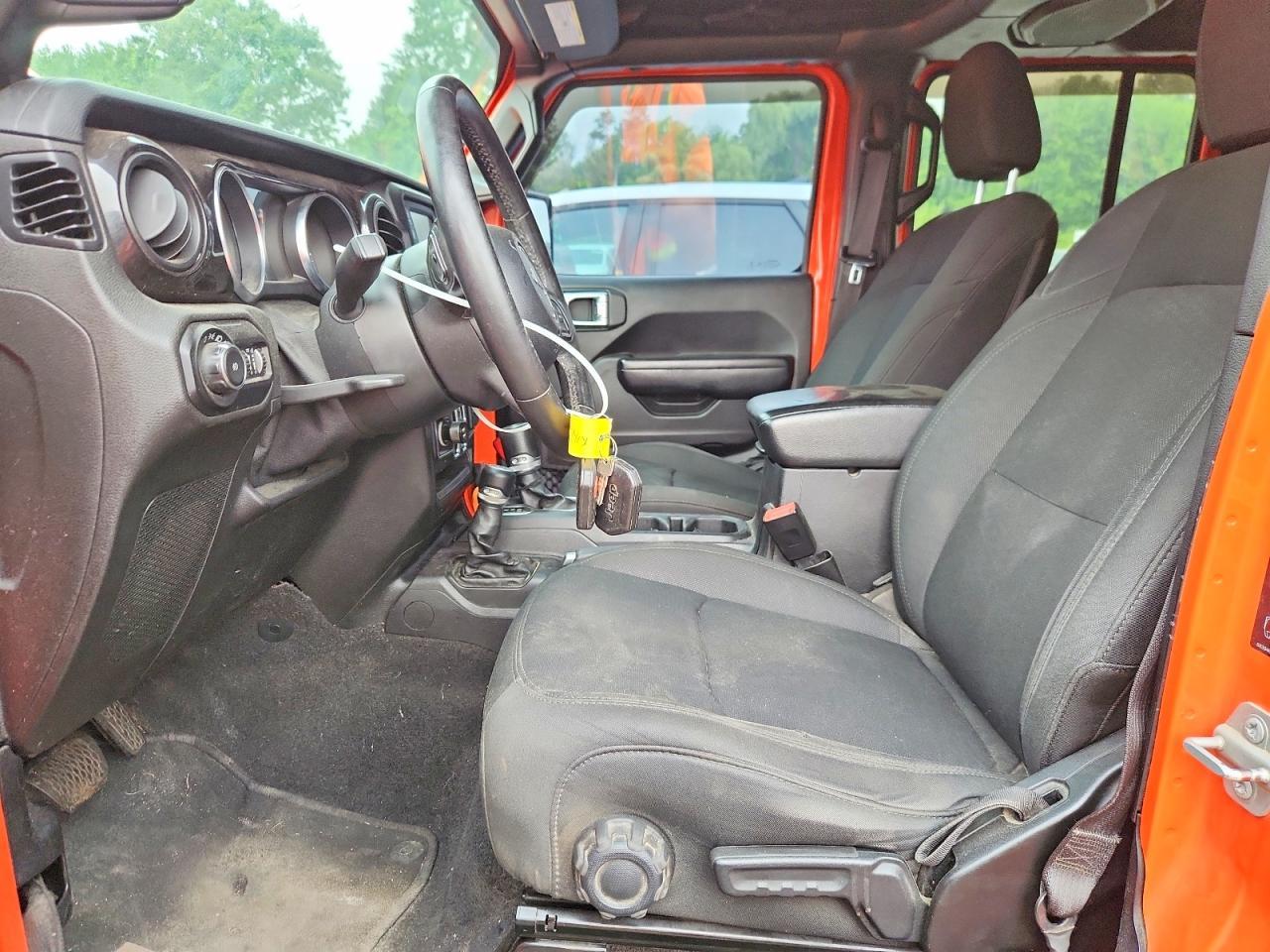 2020 Jeep Wrangler Unlimited Sport - zdjęcie 7