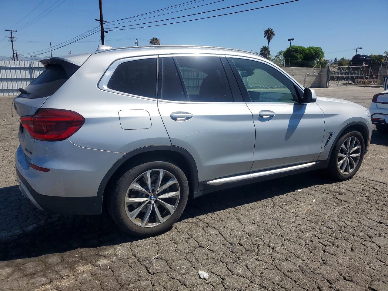 2019 BMW X3 Sdrive30I - zdjęcie 3