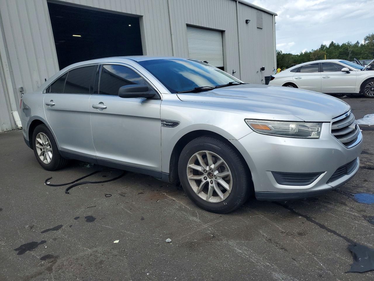 2013 Ford Taurus Se - zdjęcie 4