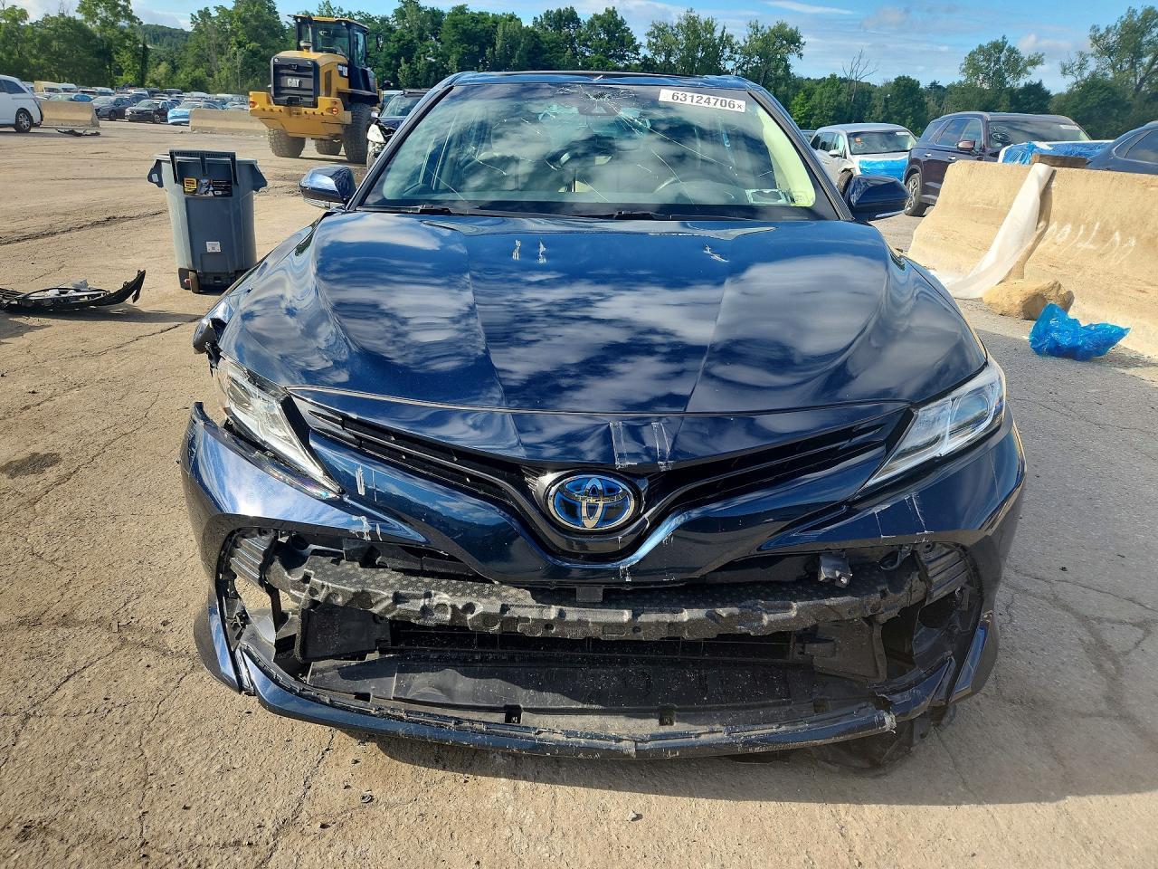 2018 Toyota Camry Le - zdjęcie 5