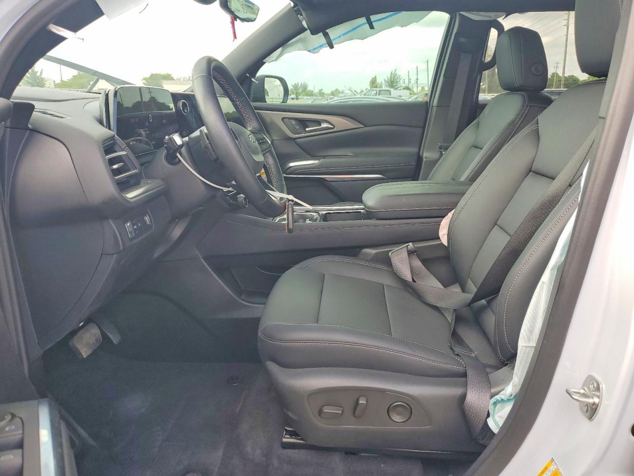 2026 Chevrolet Traverse Lt - zdjęcie 7